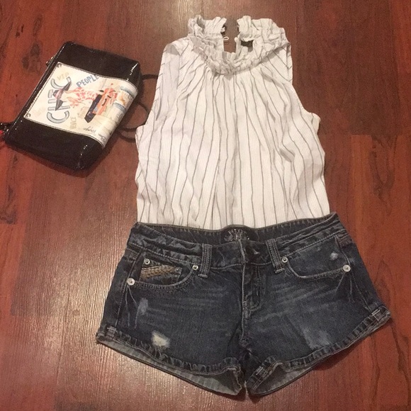 Hint Lightly Distressed Jean Shorts - Picture 1 of 10